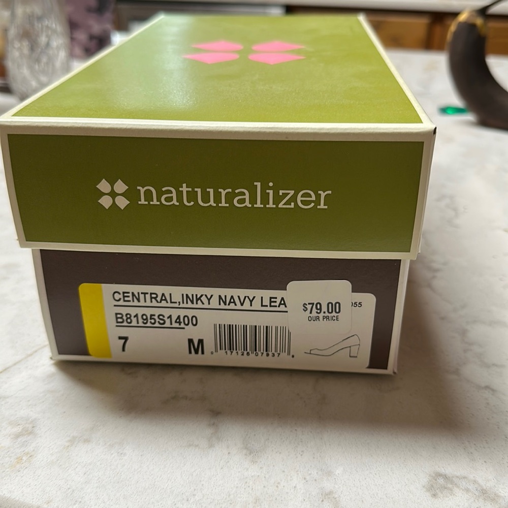 Naturalizer navy blue chunky heels. Size 7.